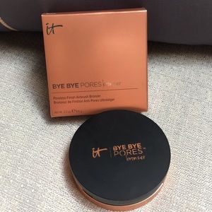 it Cosmetics Bye Bye Pores Bronzer